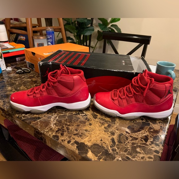 Jordan 11s - Picture 3 of 6